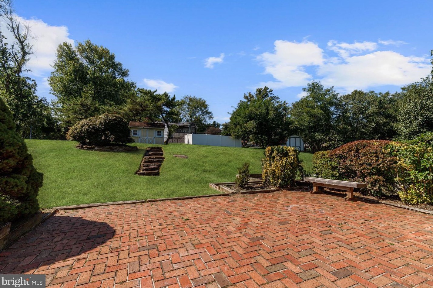 8345 Kings Heights Rd, Ellicott MD 21043-6051 exterior