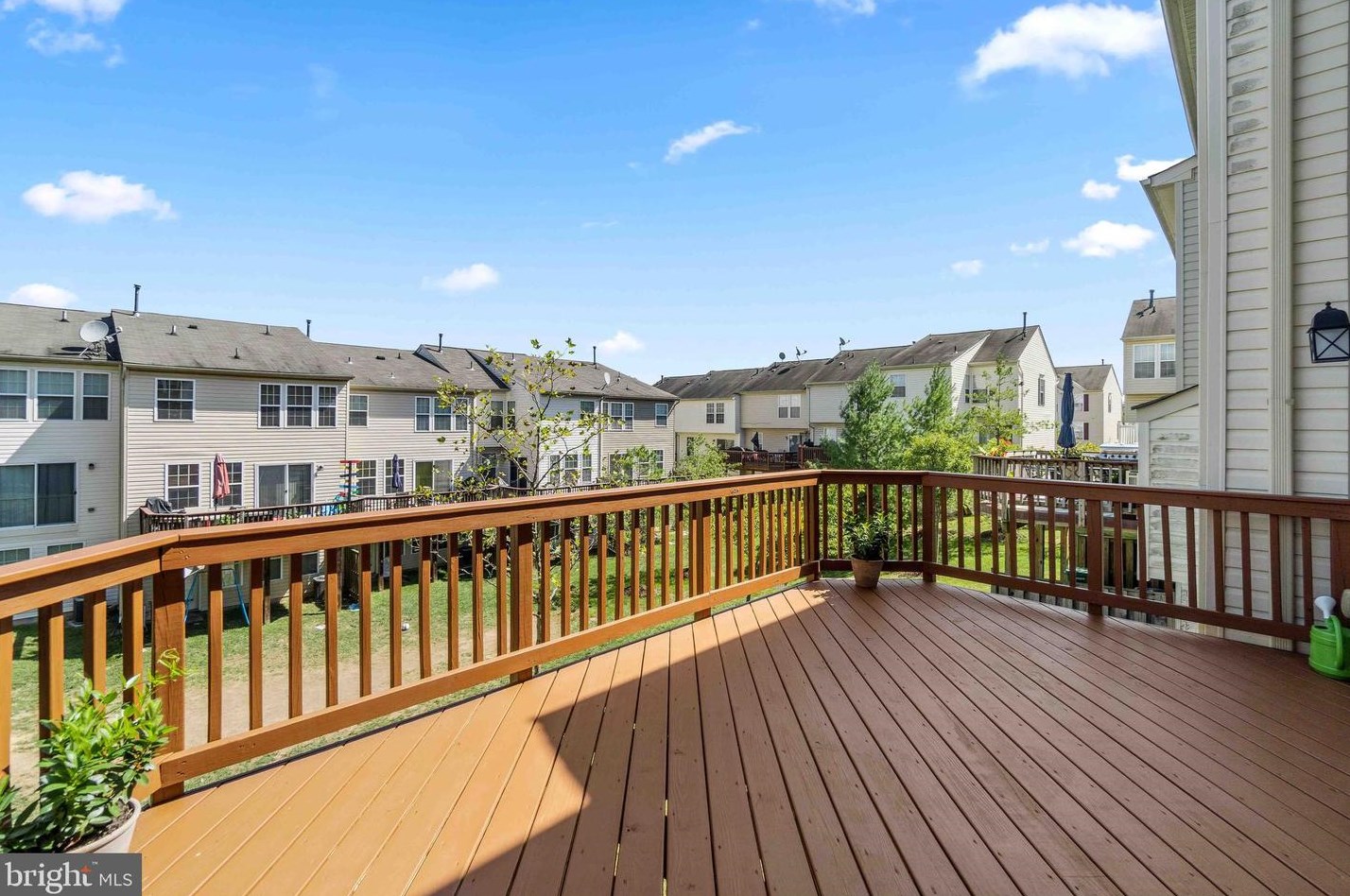 7060 Oak Grv Way, Baltimore MD  21075-6512 exterior