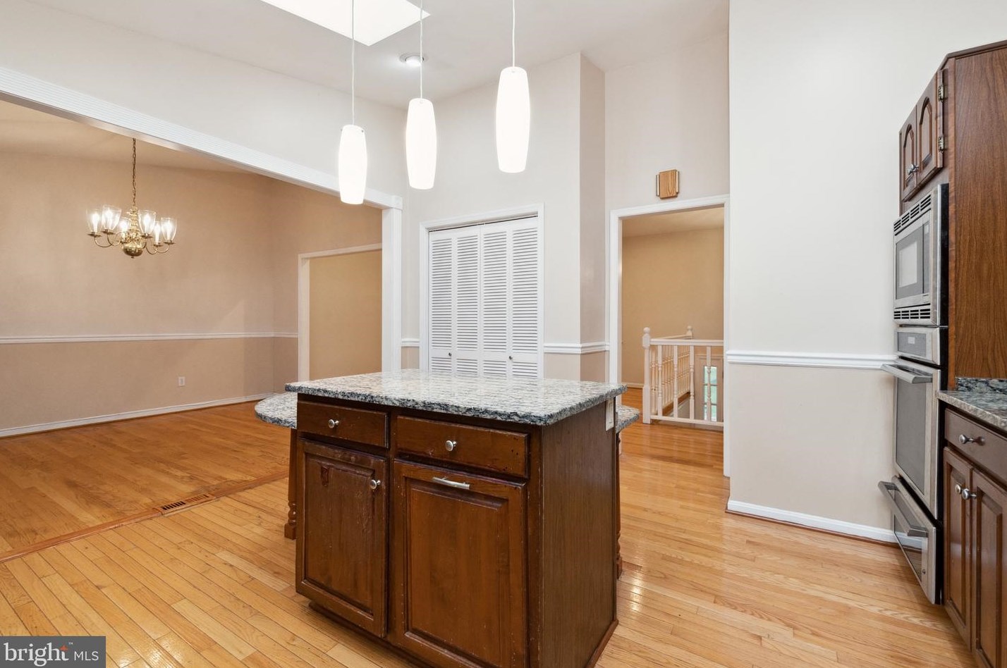 10068 Century Dr, Ellicott MD exterior