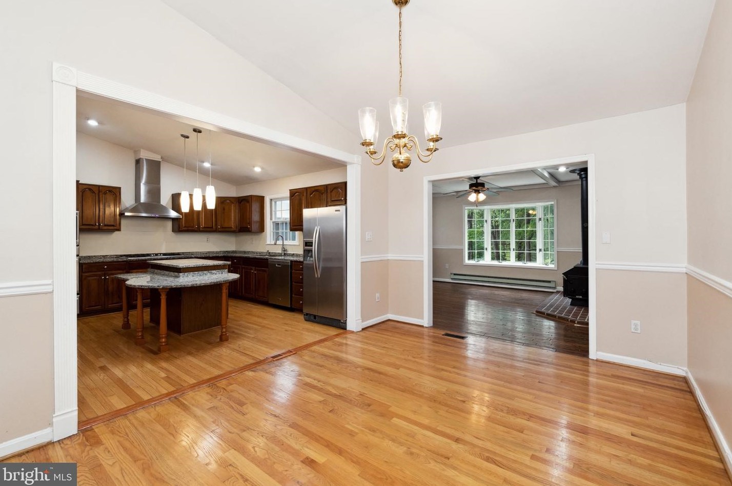 10068 Century Dr, Ellicott MD exterior