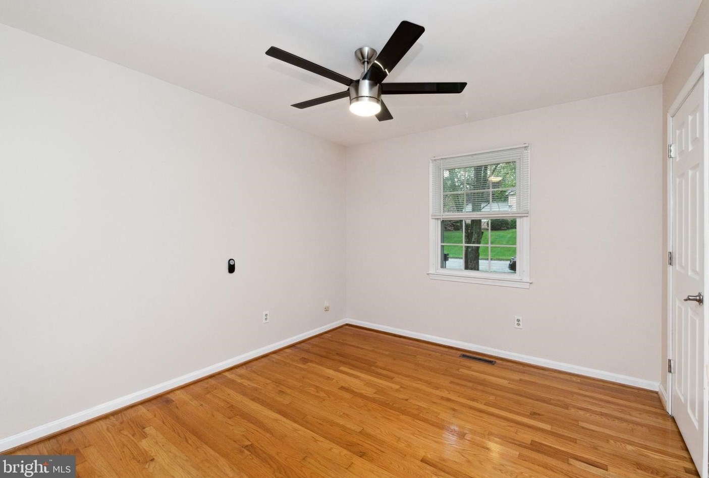 10068 Century Dr, Ellicott MD exterior