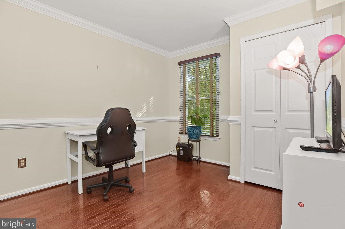 2931 Pebble Bch Dr, Ellicott MD 21042-2182 exterior