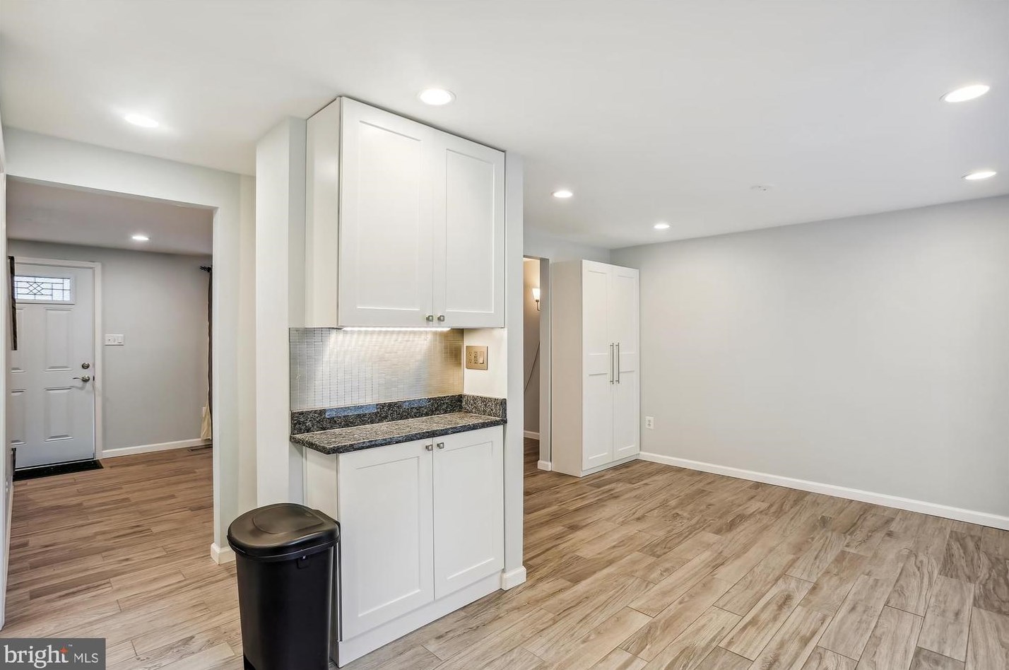 7827 Butterfield Dr, Baltimore MD  21075-6452 exterior