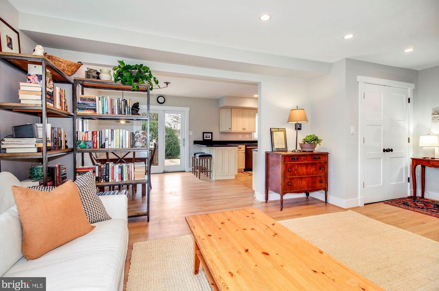 10226 Burnside Dr, Ellicott MD 21042-4804 exterior