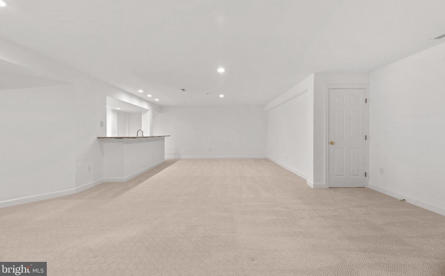 2649 Legends Way, Ellicott MD 21042-2257 exterior