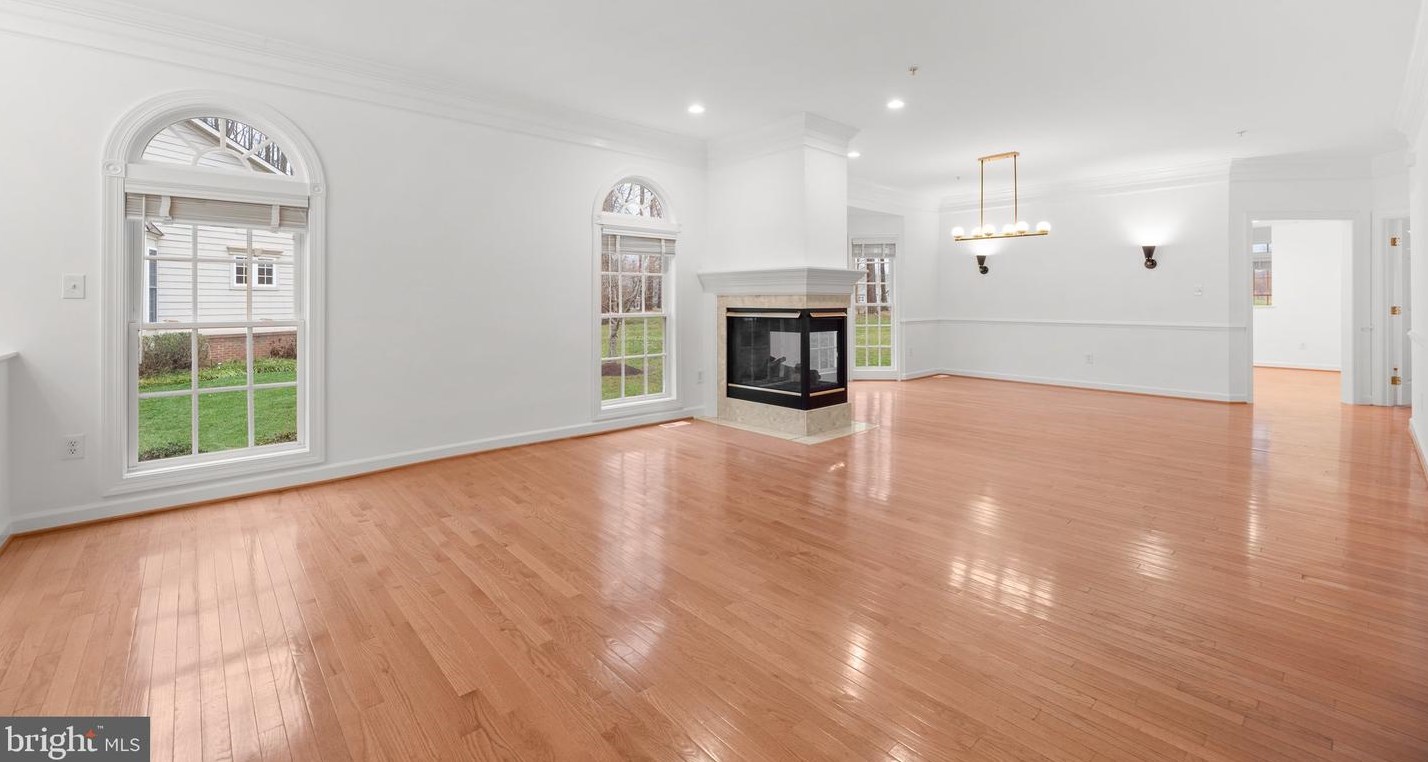 2649 Legends Way, Ellicott MD 21042-2257 exterior