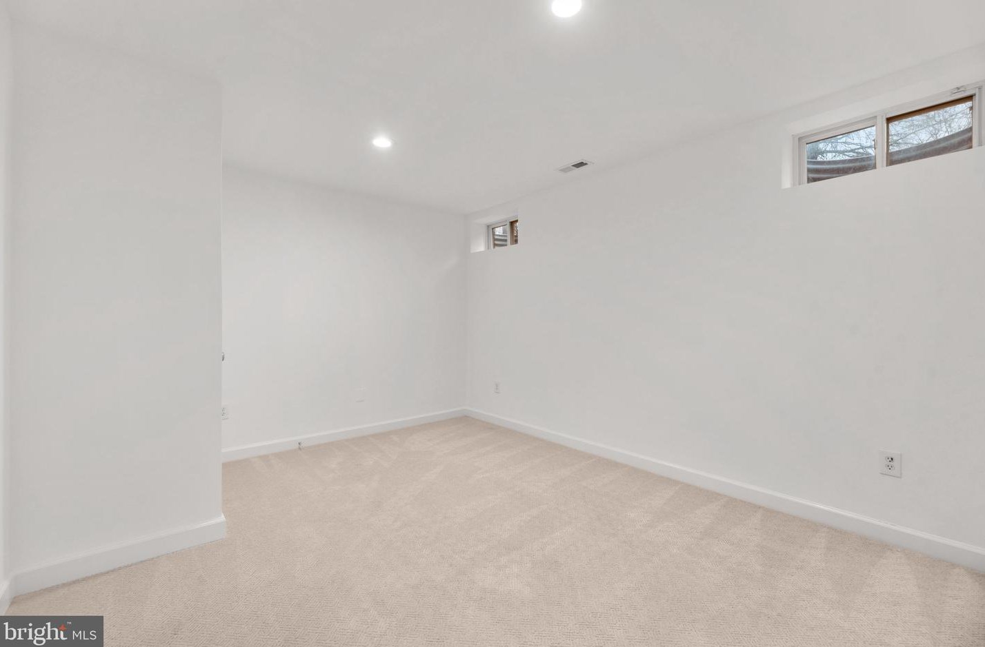 2649 Legends Way, Ellicott MD 21042-2257 exterior