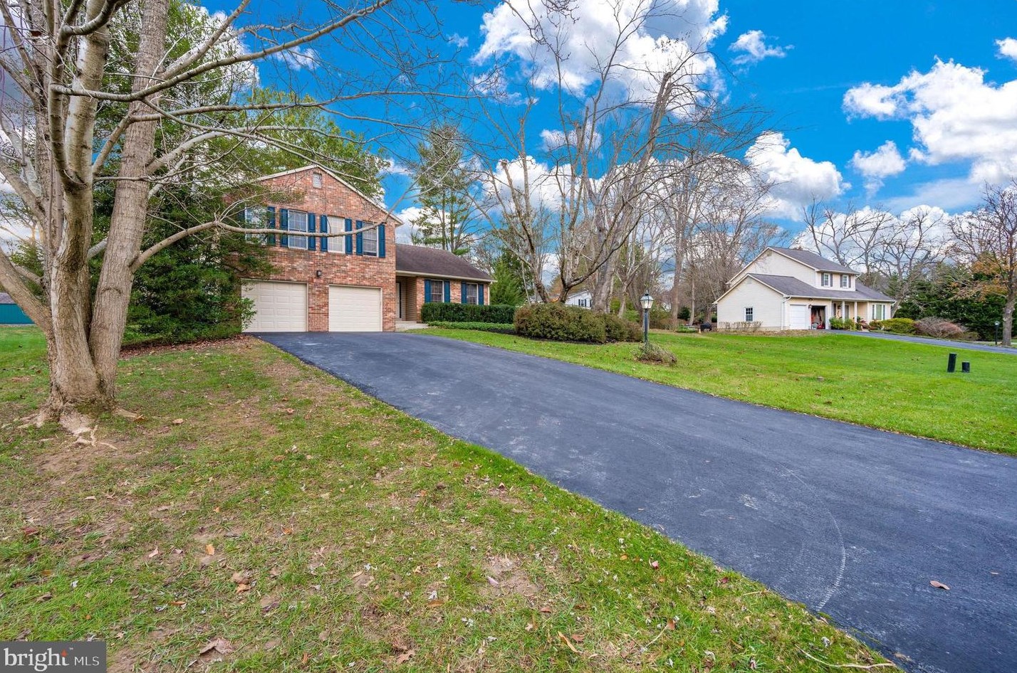 10106 Labelle Ct, Ellicott MD 21042-6257 exterior