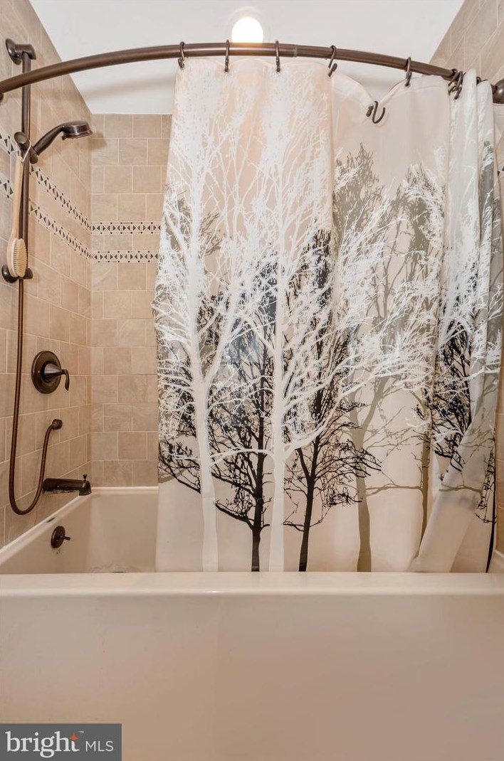 10106 Labelle Ct, Ellicott MD 21042-6257 exterior