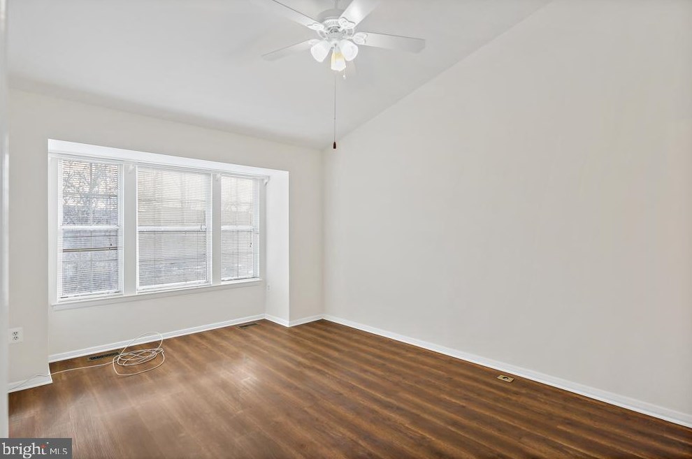 7608 Oldfield Ln, Ellicott MD  21043-7945 exterior