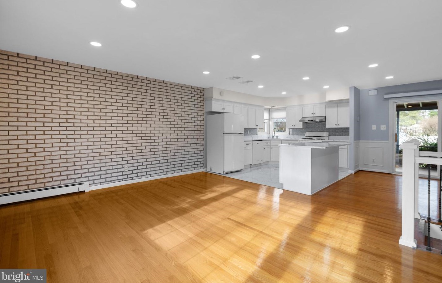 4627 Live Oak Ct, Ellicott MD  21043-6718 exterior