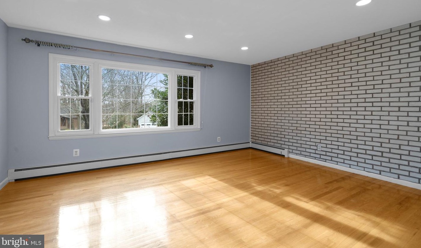 4627 Live Oak Ct, Ellicott MD  21043-6718 exterior