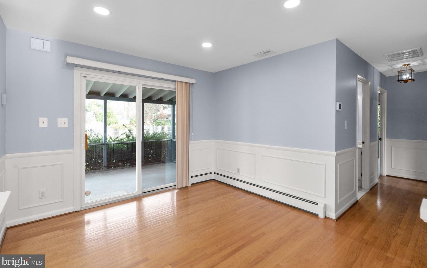 4627 Live Oak Ct, Ellicott MD  21043-6718 exterior