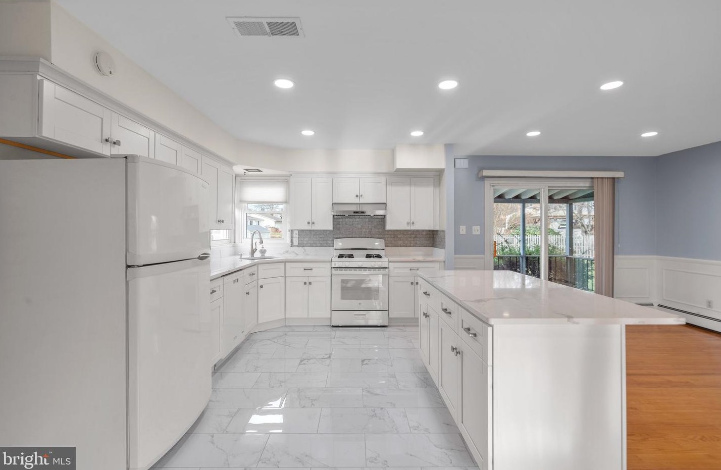 4627 Live Oak Ct, Ellicott MD  21043-6718 exterior