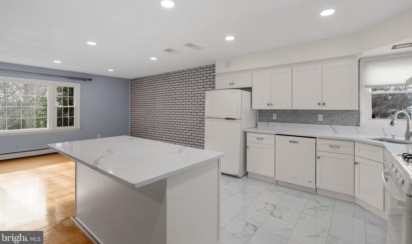 4627 Live Oak Ct, Ellicott MD  21043-6718 exterior