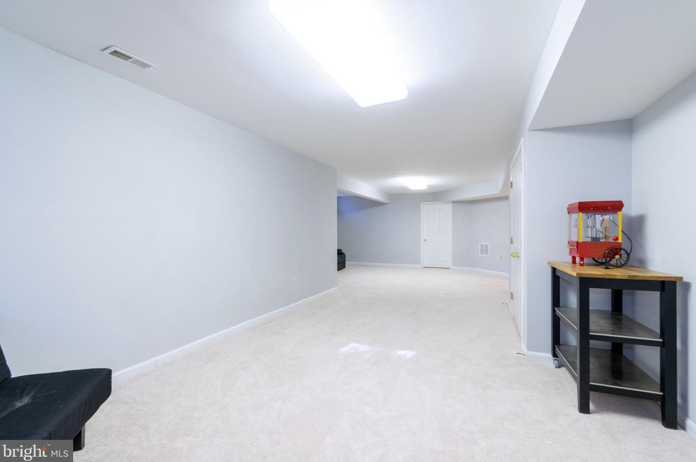 5484 Wooded Way, Columbia MD  21044-5722 exterior