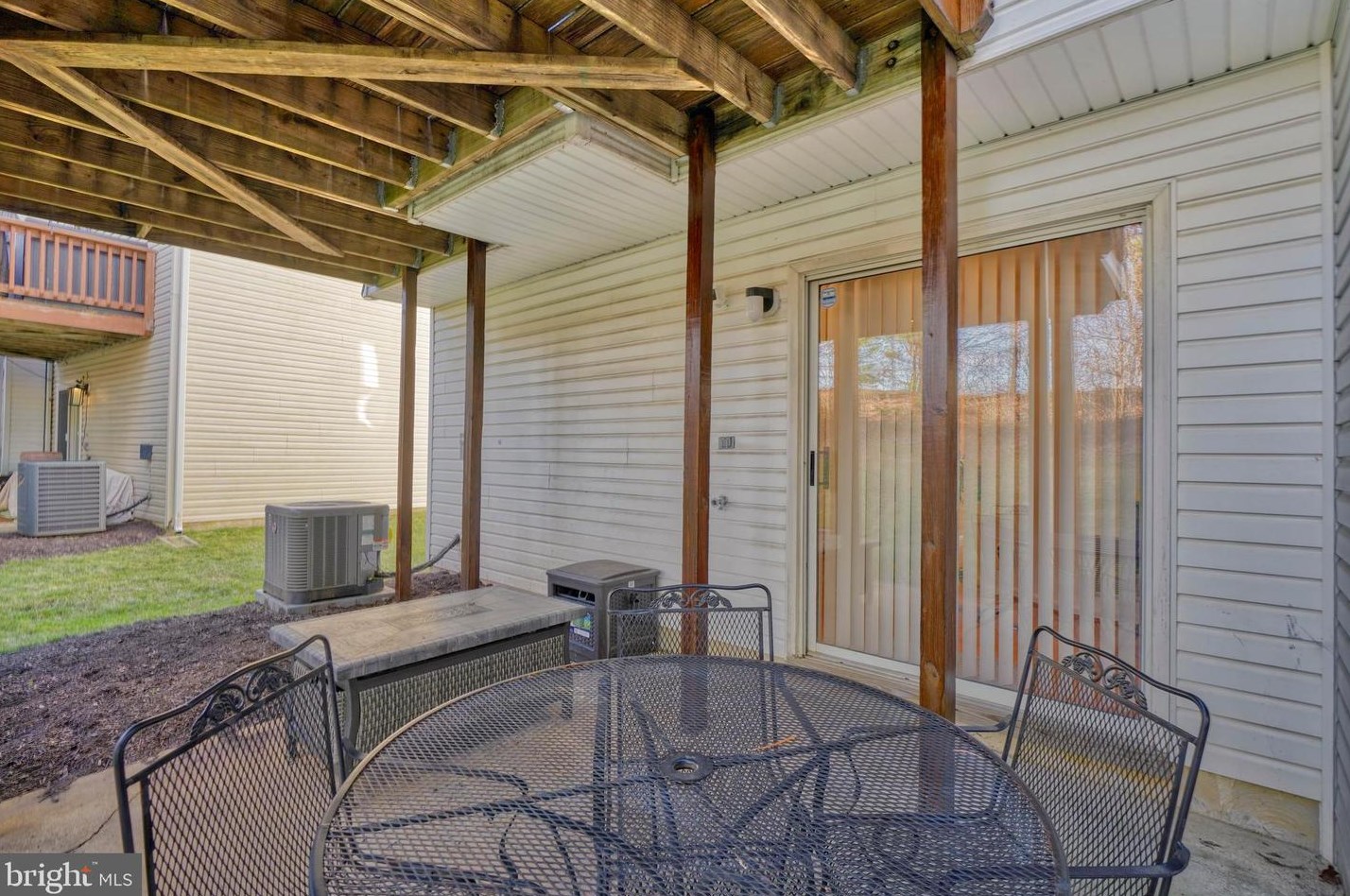 4940 Lee Farm Ct, Ellicott MD  21043-7977 exterior