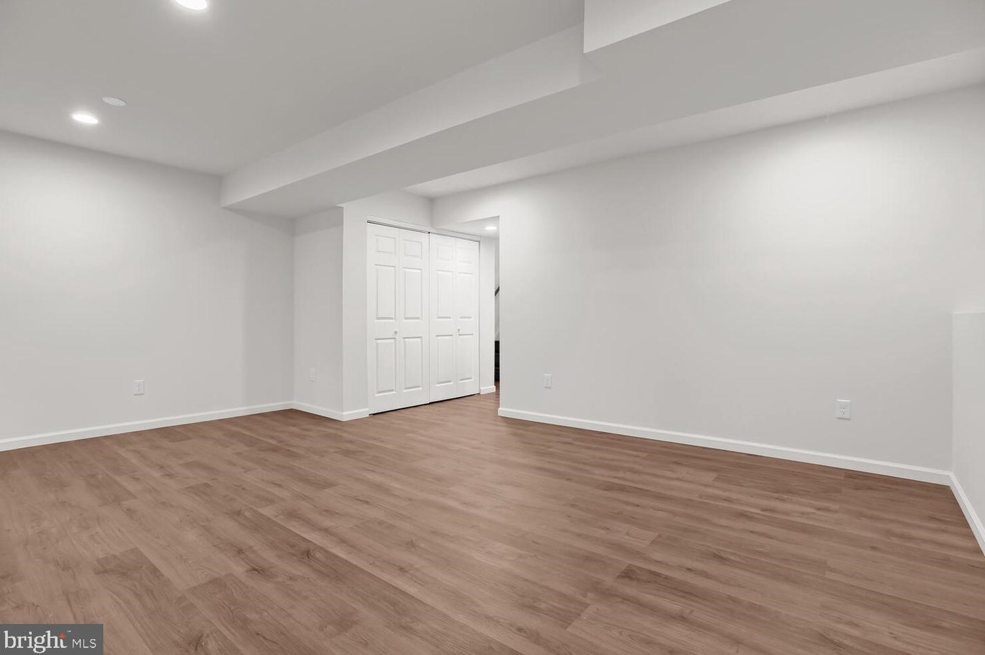 8206 Tall Trees Ct, Ellicott MD  21043-6942 exterior