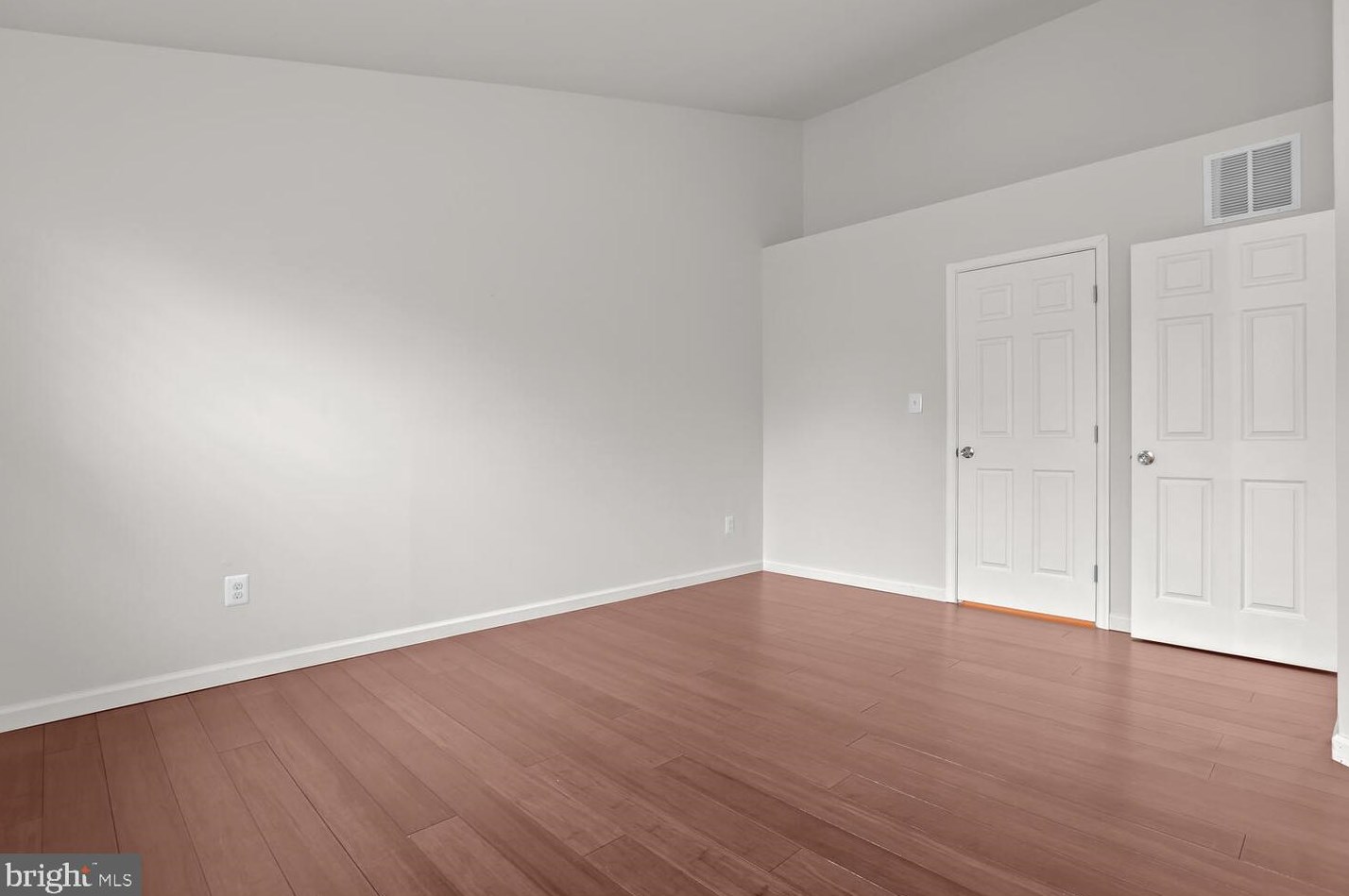 8206 Tall Trees Ct, Ellicott MD  21043-6942 exterior