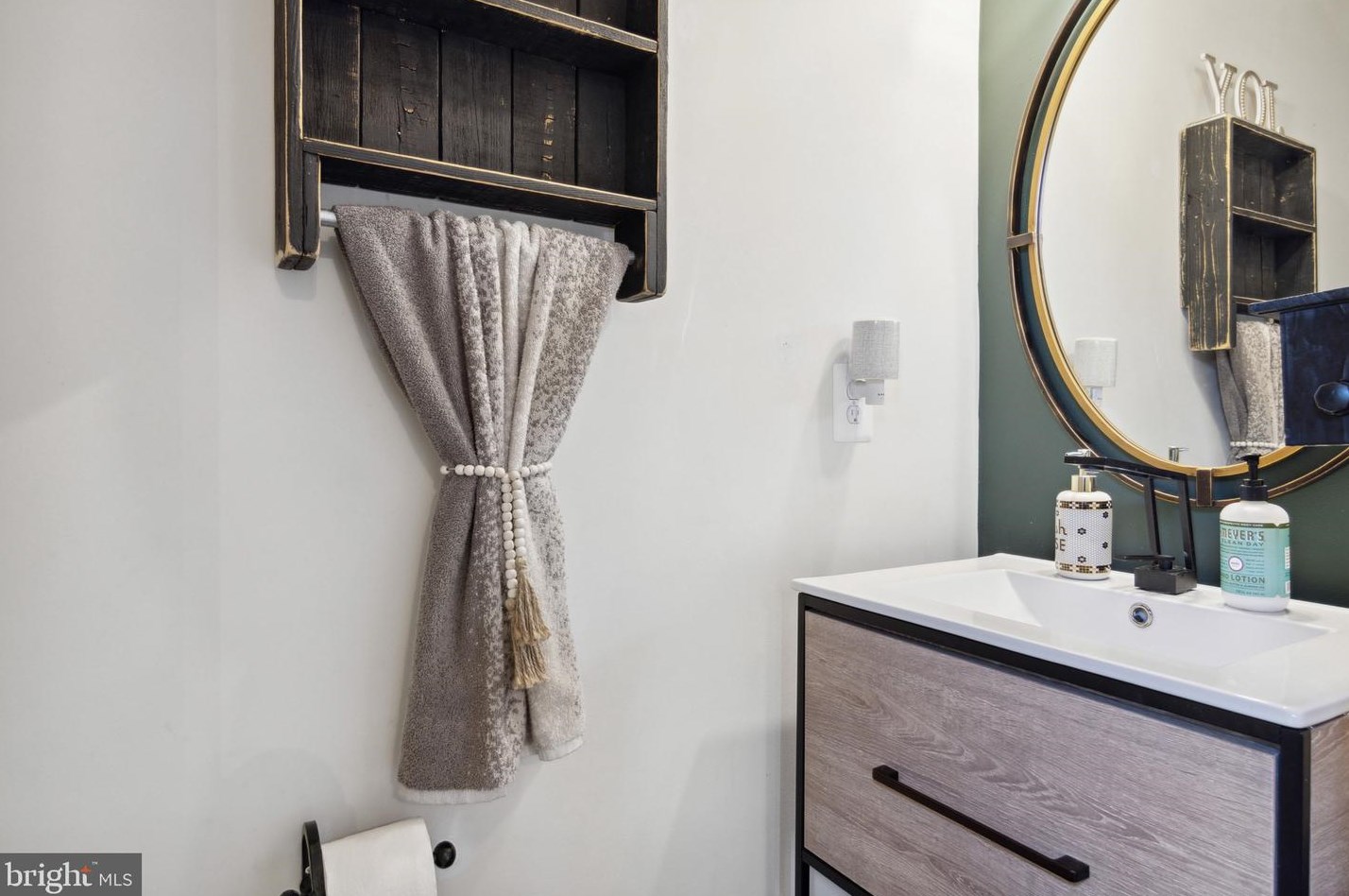 7032 Lennox Ave, Baltimore MD  21075-6315 exterior