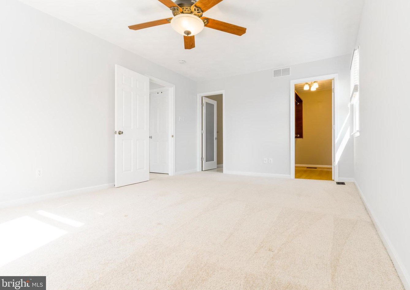 4730 Hale Haven Dr, Ellicott MD  21043-6669 exterior