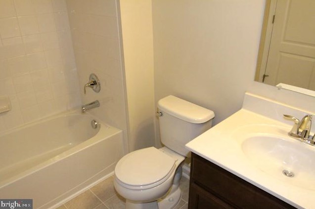 7814 Quidditch Ln, Baltimore MD  21075-7960 exterior