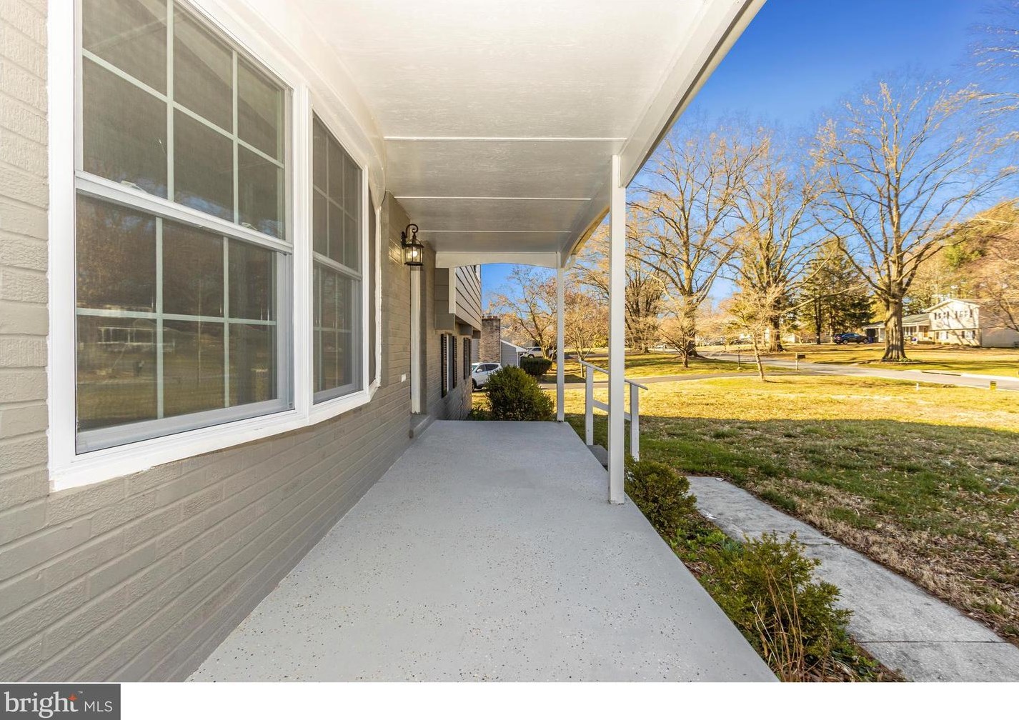 2817 Greenway Dr, Ellicott MD  21042-2524 exterior