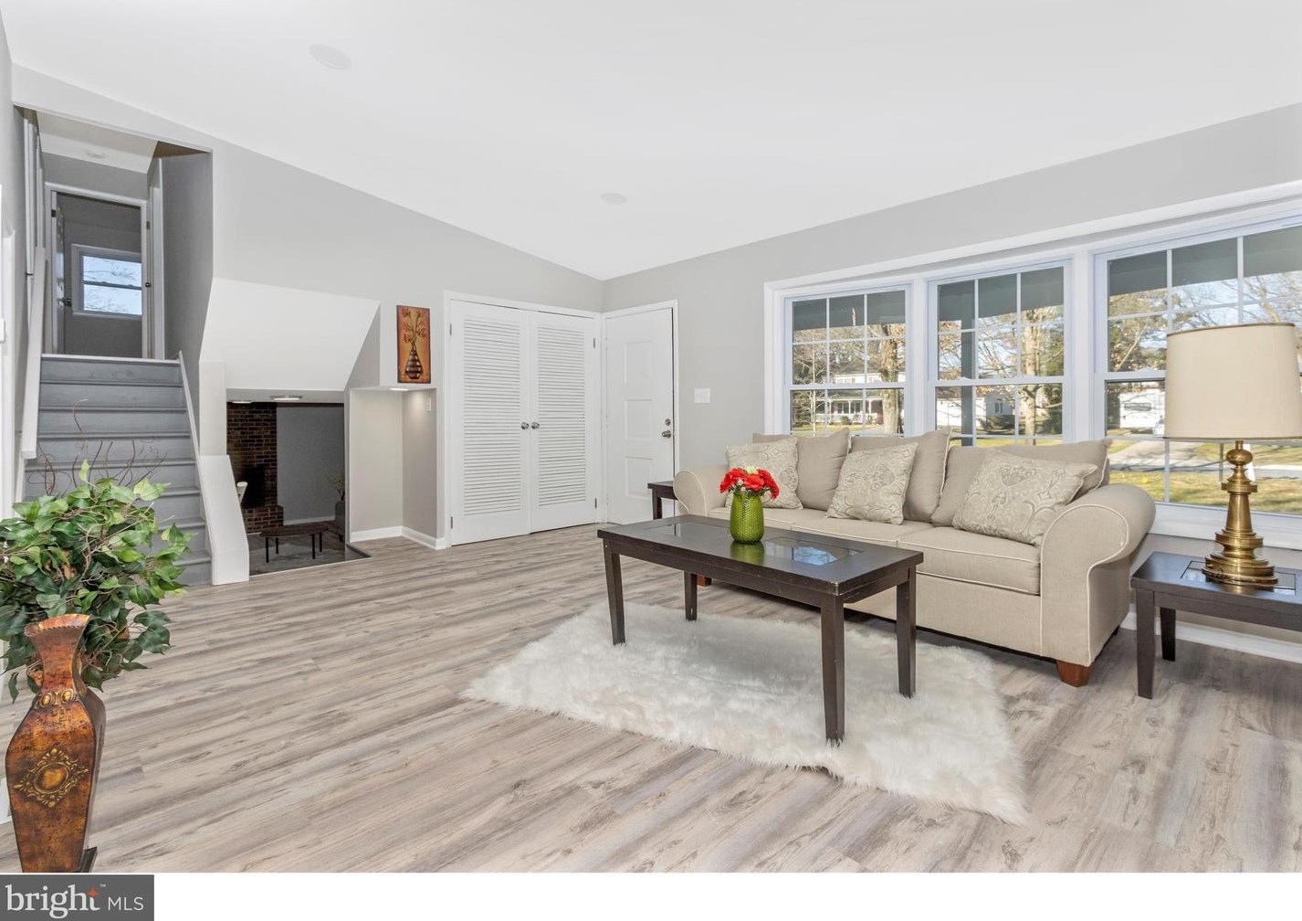 2817 Greenway Dr, Ellicott MD  21042-2524 exterior