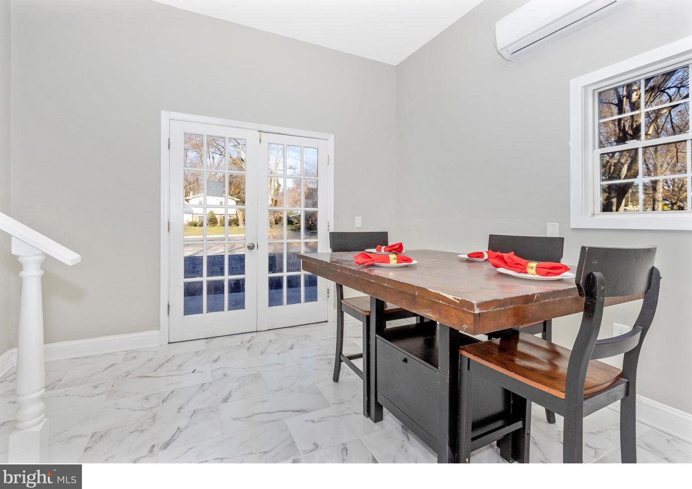 2817 Greenway Dr, Ellicott MD  21042-2524 exterior