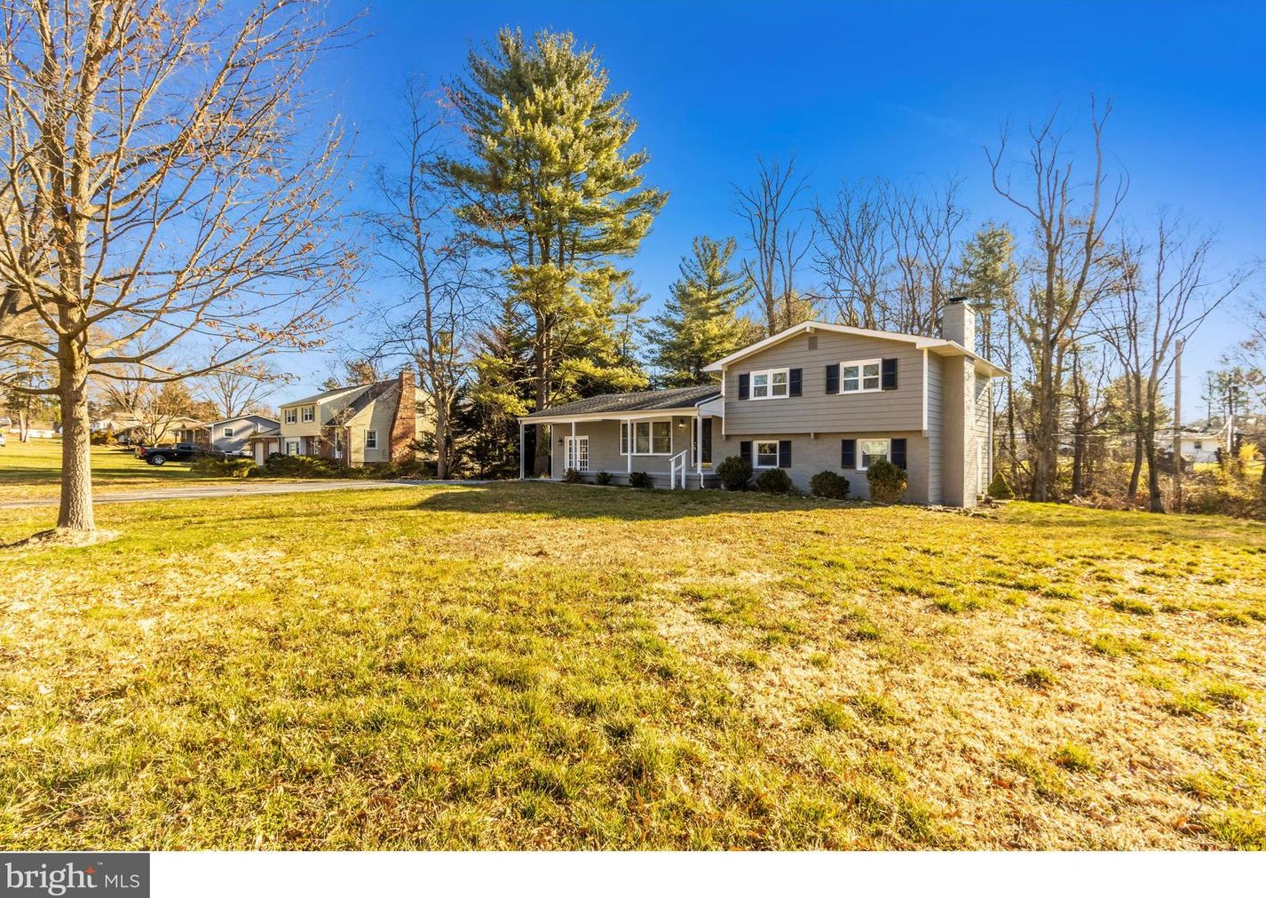 2817 Greenway Dr, Ellicott MD  21042-2524 exterior