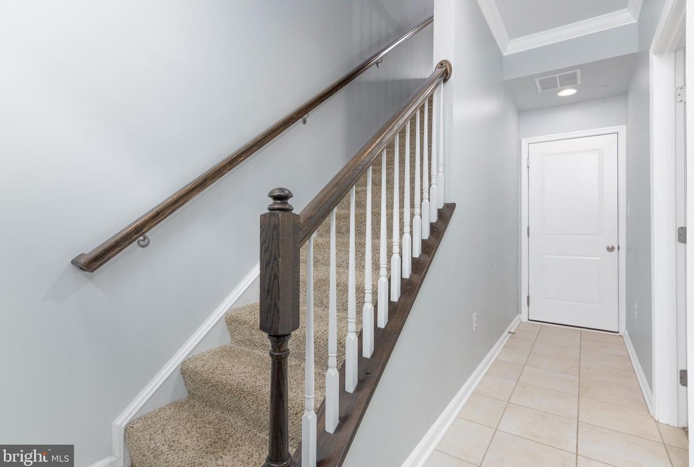 7573 Hearthside Way, Baltimore MD  21075-6278 exterior