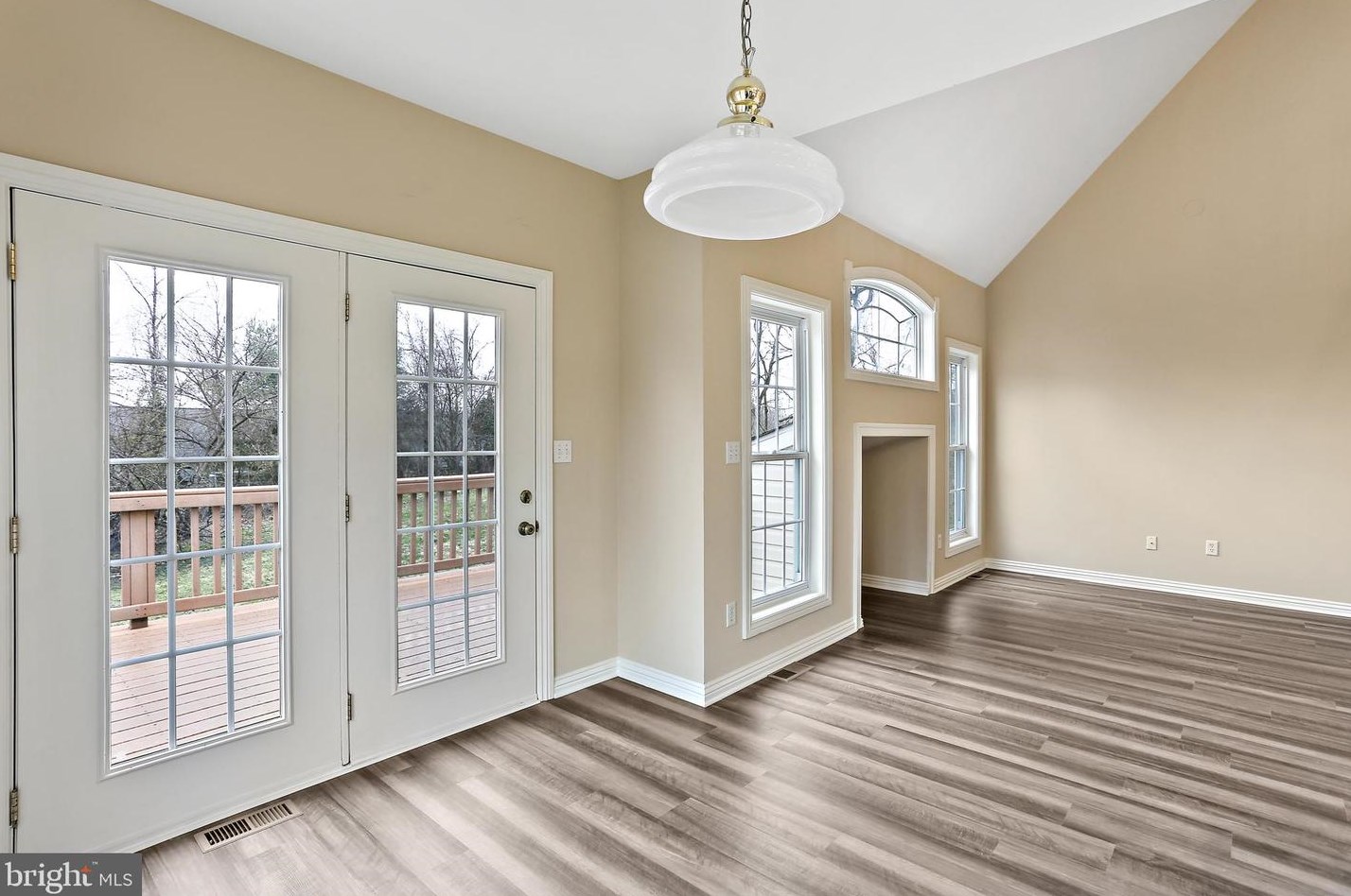 9061 Upton Rd, Ellicott MD exterior