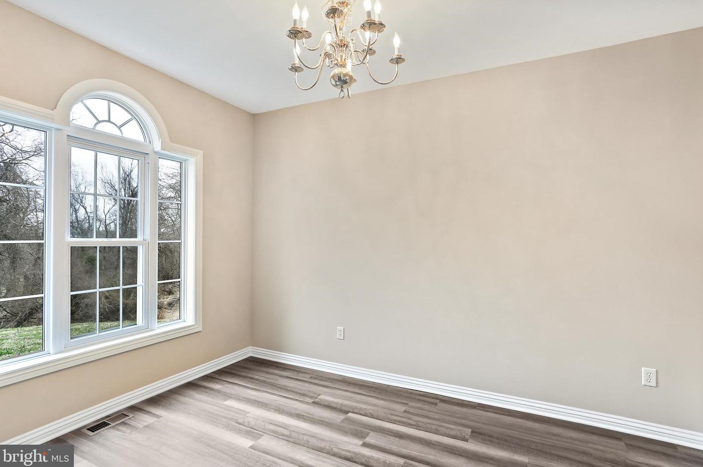 9061 Upton Rd, Ellicott MD exterior