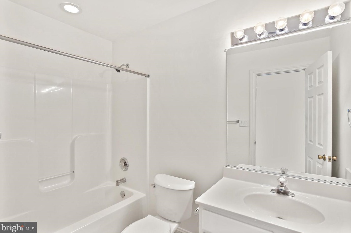 9061 Upton Rd, Ellicott MD exterior