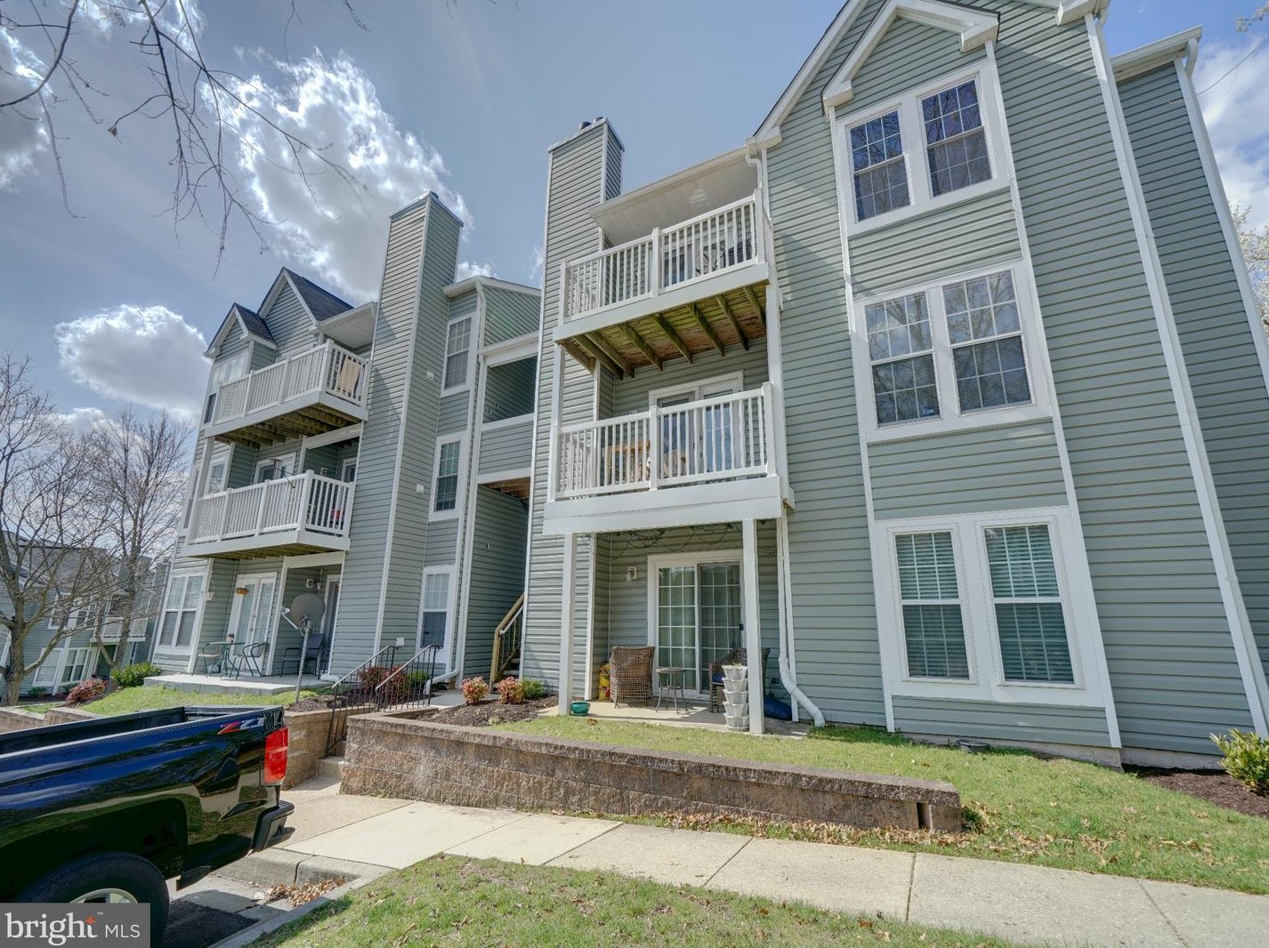 6025 Rock Glen Dr, Baltimore MD  21075-5446 exterior