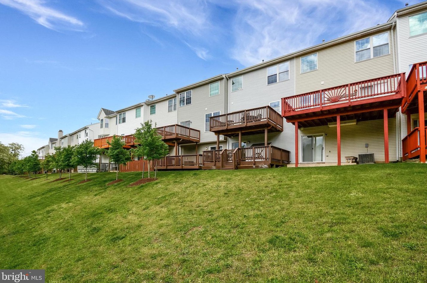 4915 Lee Farm Ct, Ellicott MD  21043-7977 exterior