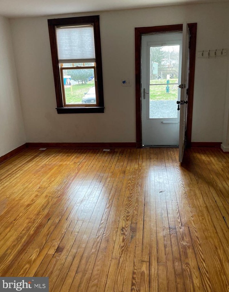 8524 Main St, Ellicott MD  21043-4997 exterior