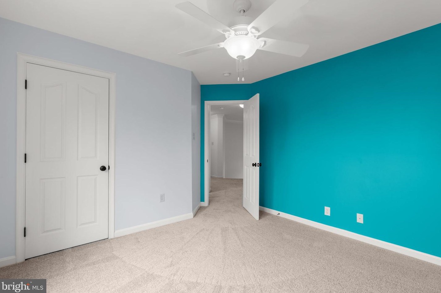 2186 Oak Frst Dr, Ellicott MD 21043-1903 exterior