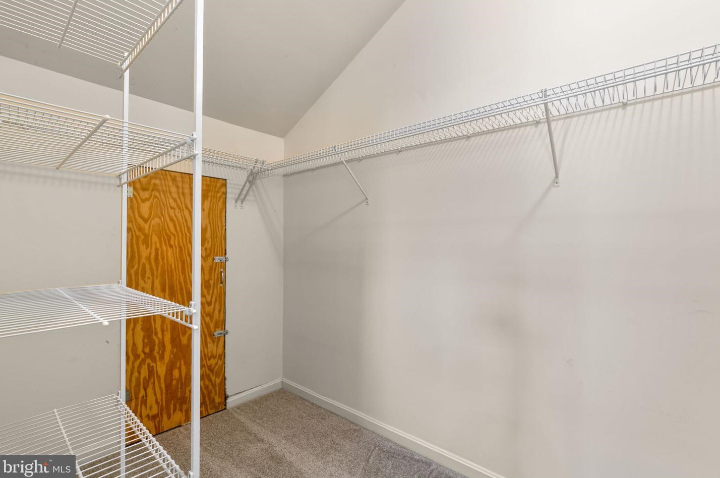 2186 Oak Frst Dr, Ellicott MD 21043-1903 exterior