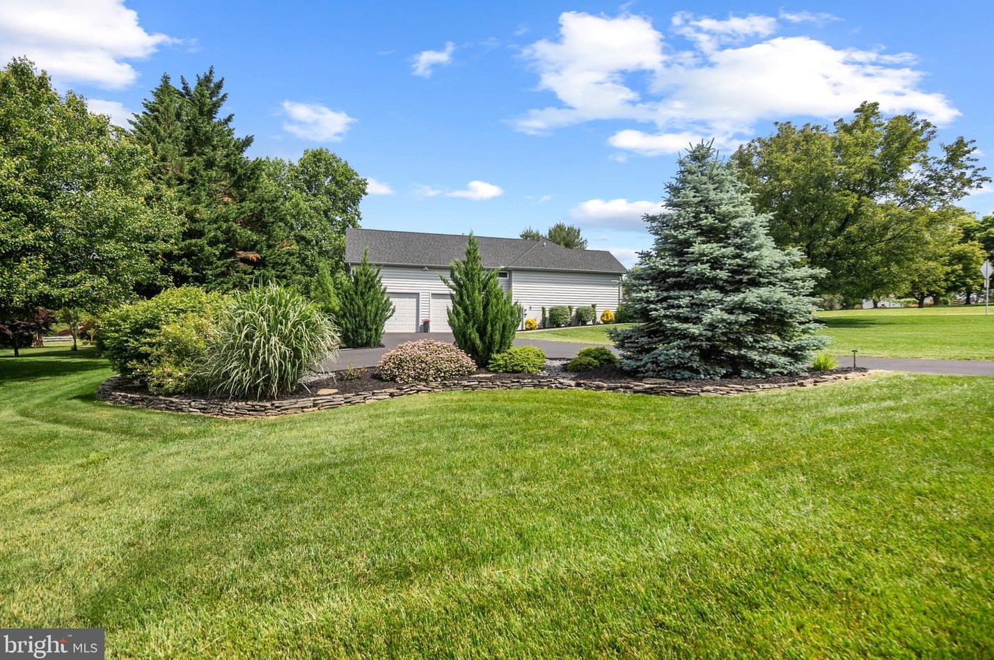 16836 Hardy Rd, Mount Airy MD 21771-3221 exterior