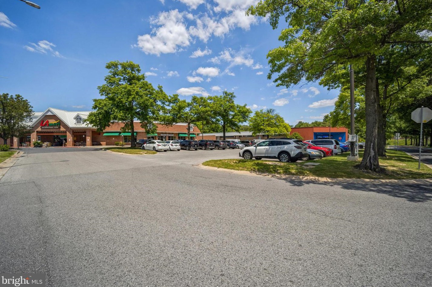 5870 Thunder Hill Rd, Columbia MD  21045-3572 exterior