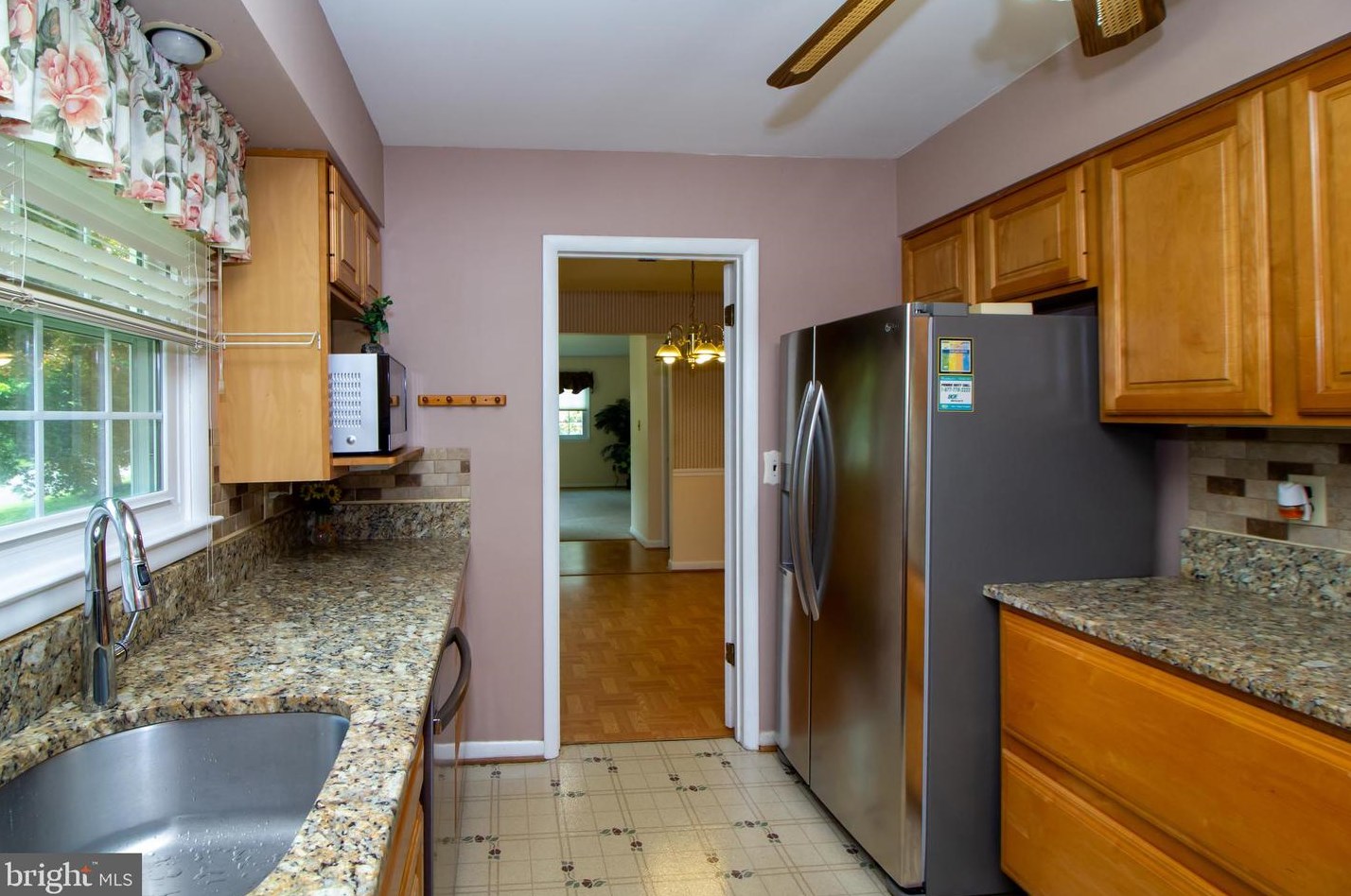 4022 Dee Jay Dr, Ellicott MD 21042-5612 exterior