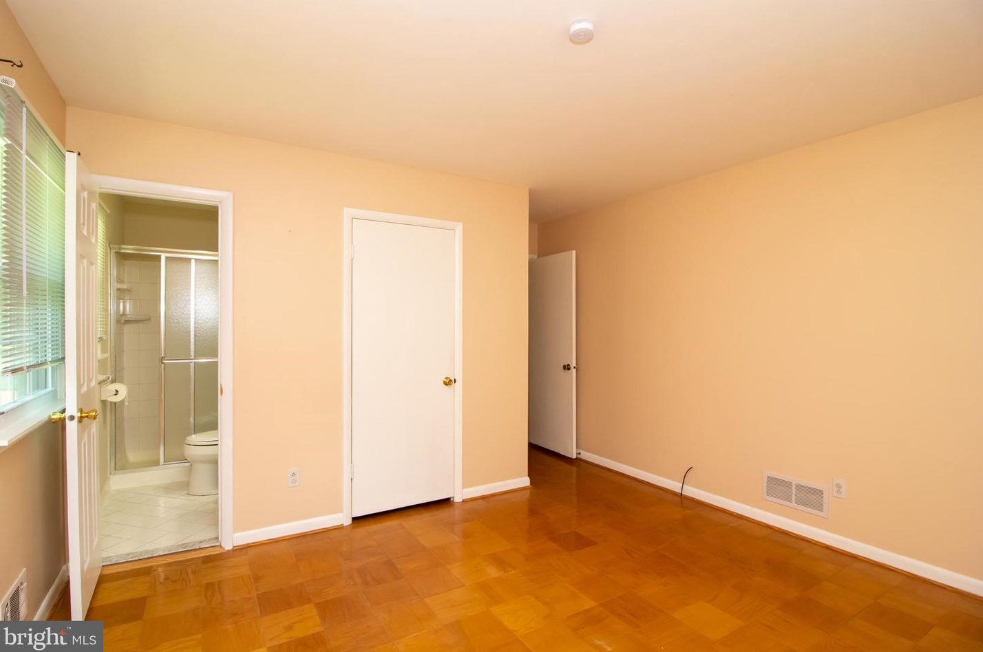 4022 Dee Jay Dr, Ellicott MD 21042-5612 exterior