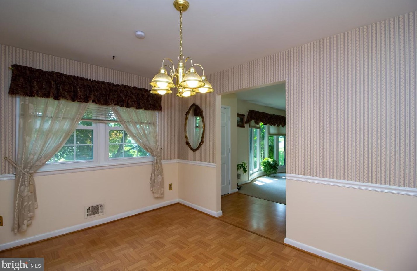 4022 Dee Jay Dr, Ellicott MD 21042-5612 exterior