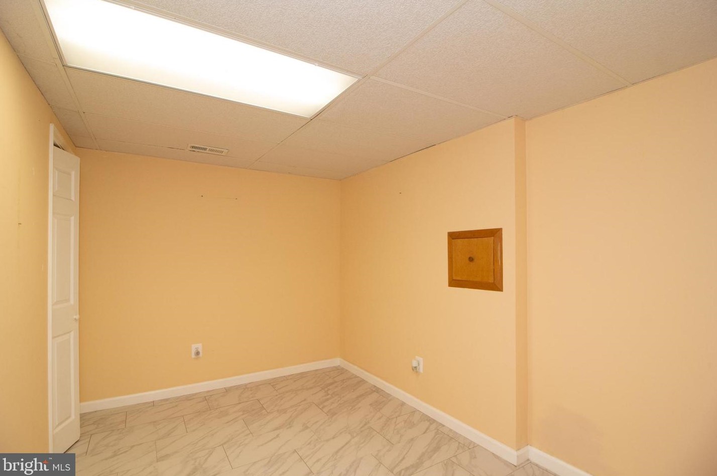 4022 Dee Jay Dr, Ellicott MD 21042-5612 exterior