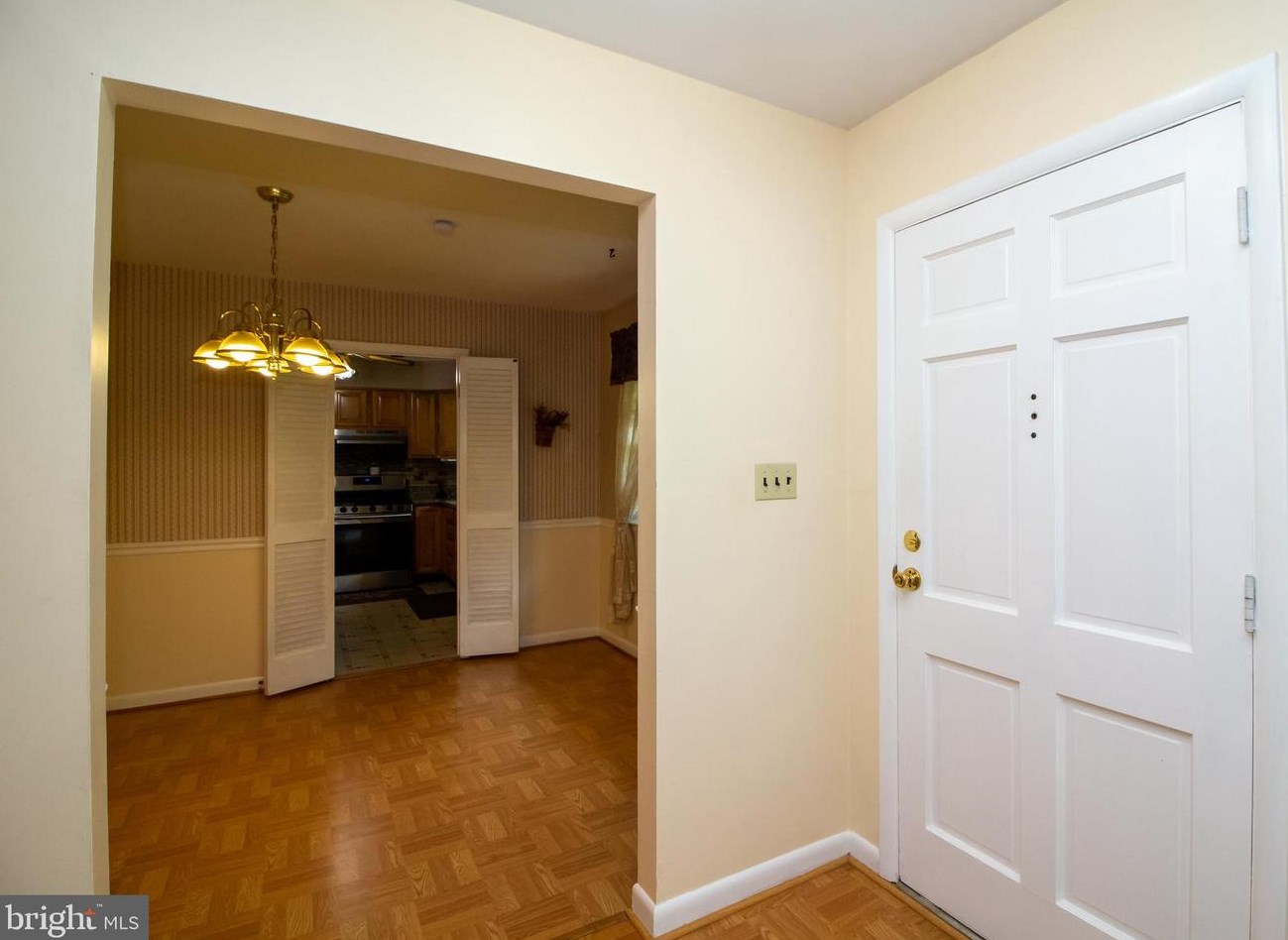 4022 Dee Jay Dr, Ellicott MD 21042-5612 exterior