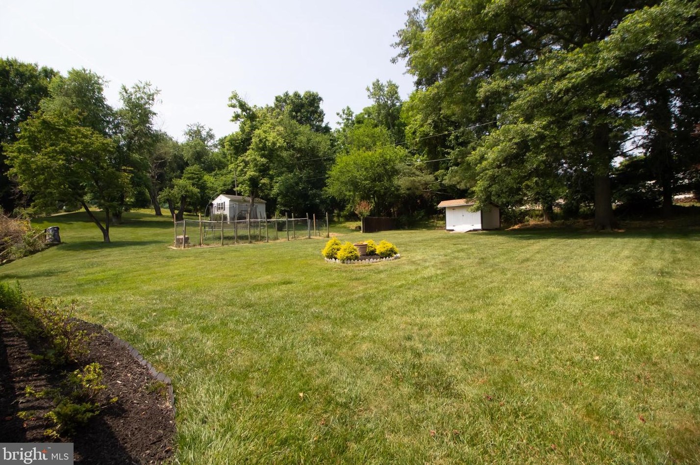 4022 Dee Jay Dr, Ellicott MD 21042-5612 exterior