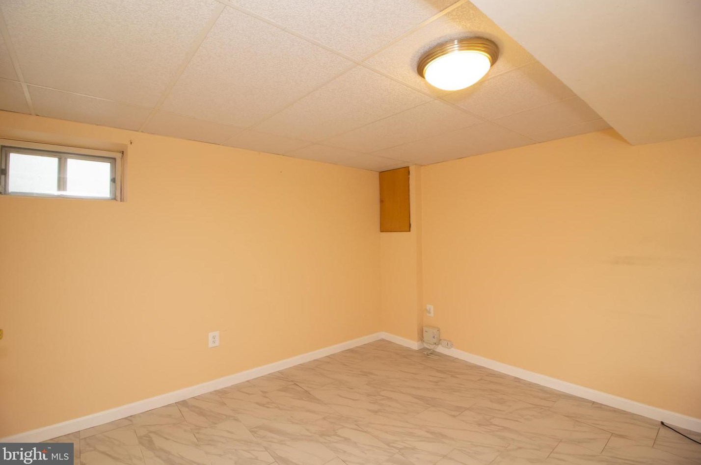 4022 Dee Jay Dr, Ellicott MD 21042-5612 exterior