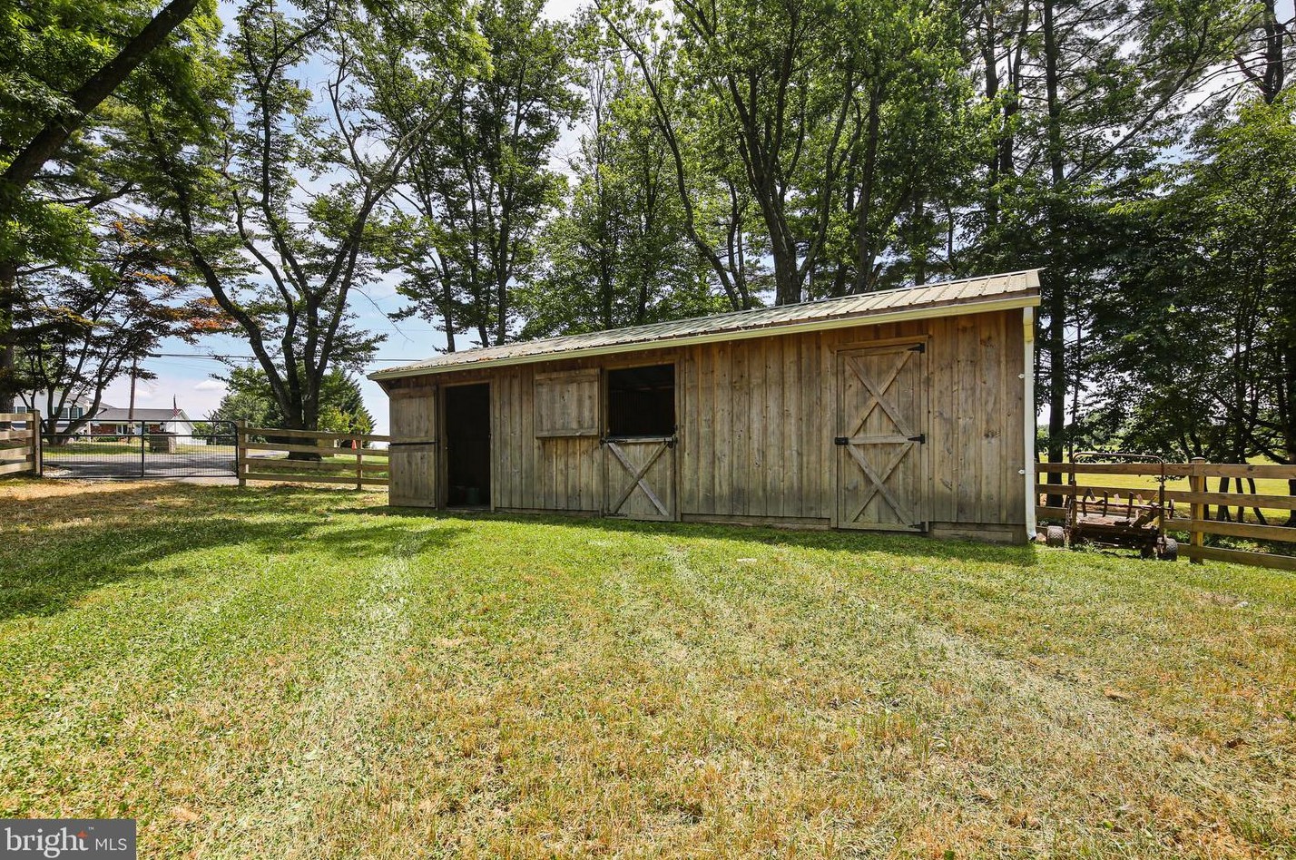 12830 Triadelphia Rd, Ellicott MD 21042-1117 exterior