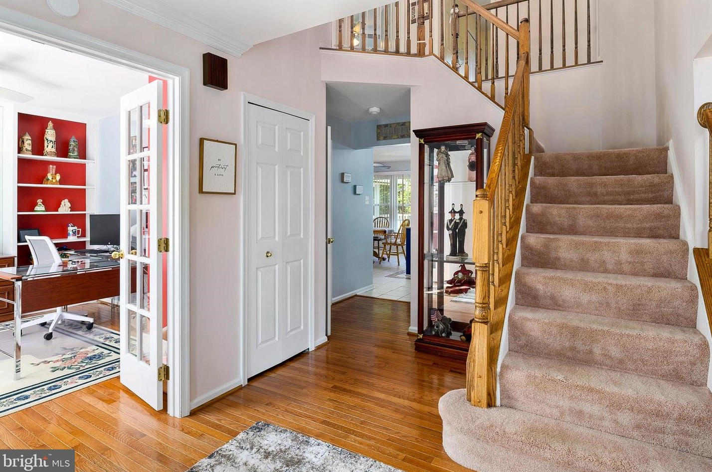 5229 Rising Sun Ln, Ellicott MD 21043-6302 exterior